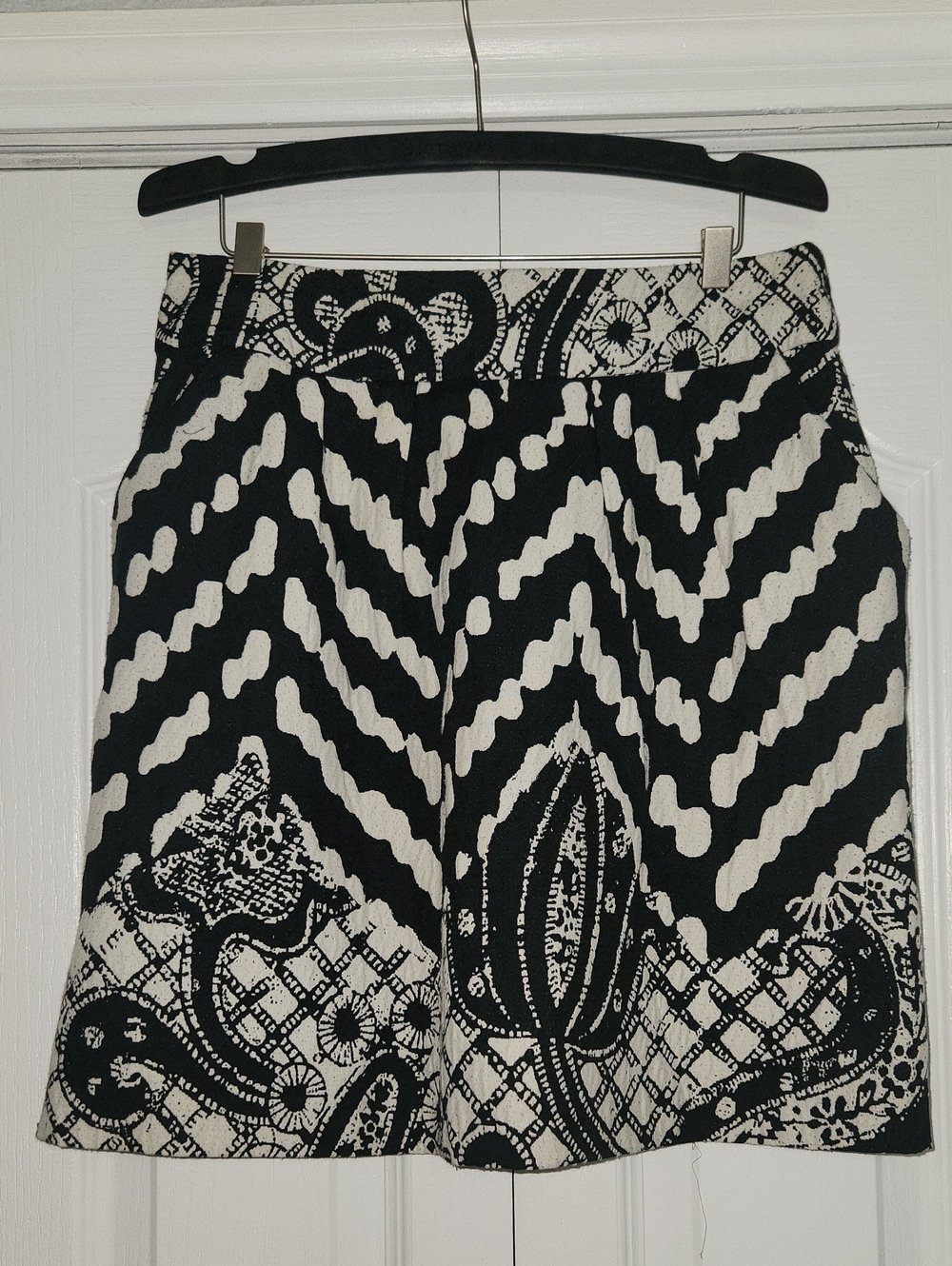 Desigual By Lacroix Black & White Patterned Women’s Skirt